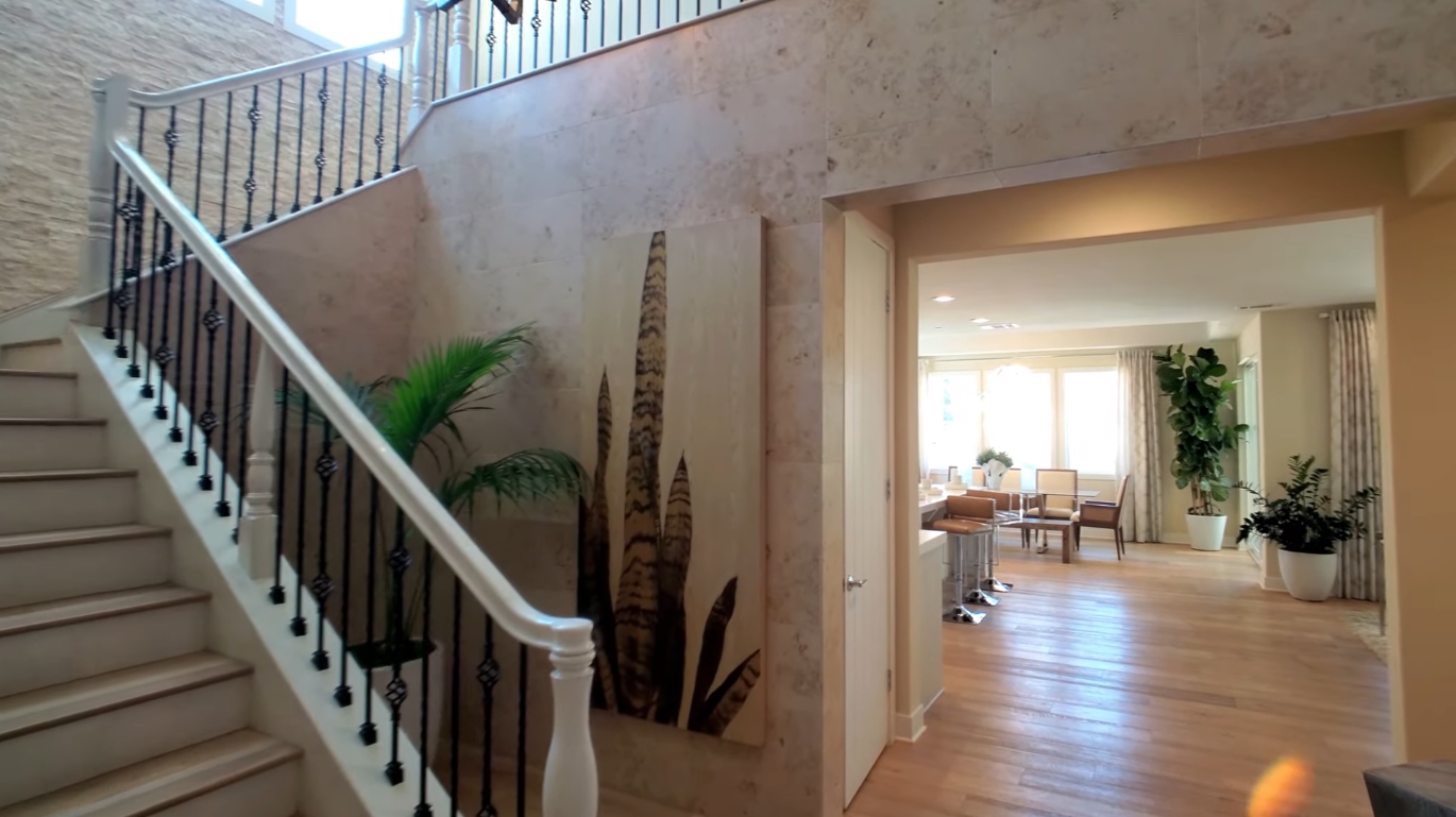 28 Photos vs. Model Home for Sale | Luxury Home in Santa Clarita, CA vs. Interior Design Tour