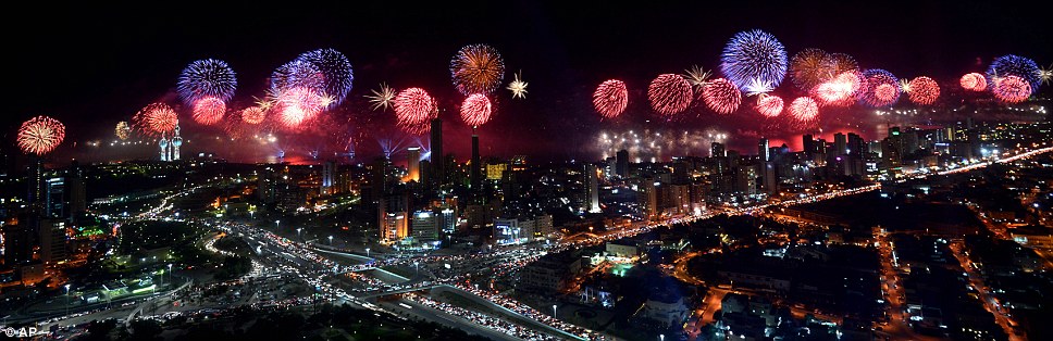 Fireworks-+Kuwait-+Gossip9-++(2).jpg