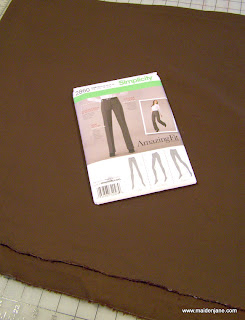 Sewing Pants – Simplicity 2860 – Amazing Fit