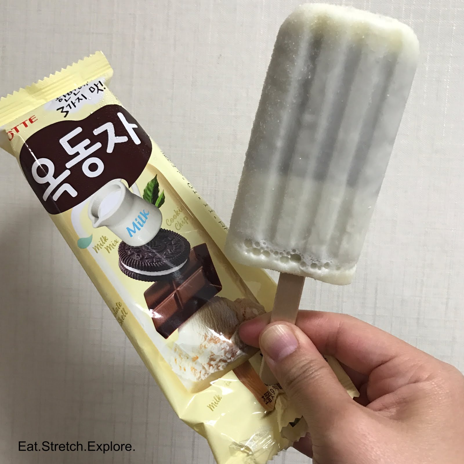 [Snack Attack Korea] Lotte Okdongja Cookies and Cream Ice Cream Bar 옥동자