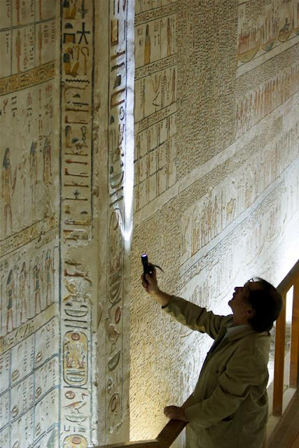 Examining the inscriptions of ancient tourists in the tomb of Ramesses VI