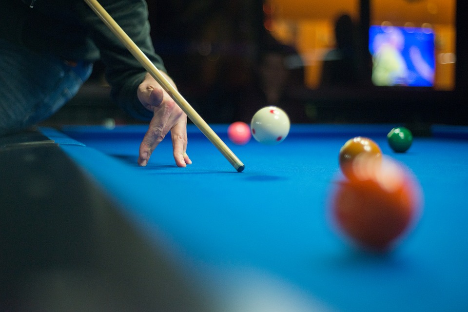Ini Teknik Dasar Pukulan Billiard Untuk Pemula - ATURAN PERMAINAN