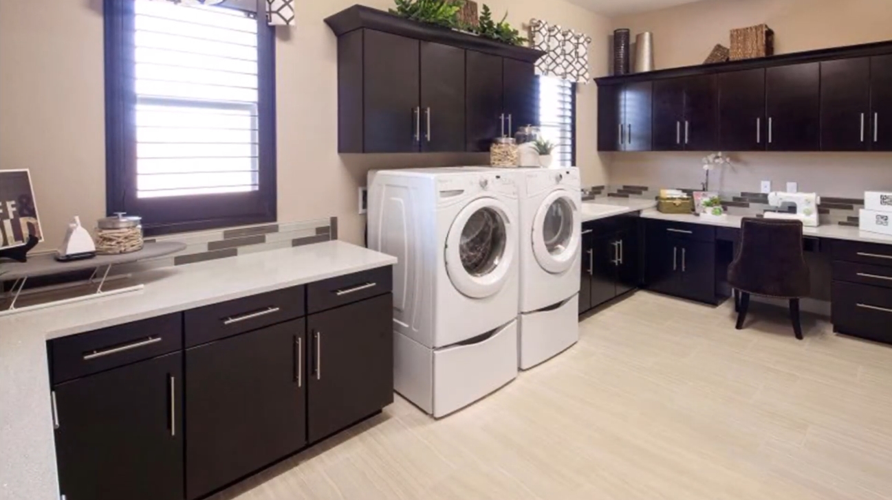 24 Photos vs. Las Vegas Reverence Collection VI Home Interior Design Tour