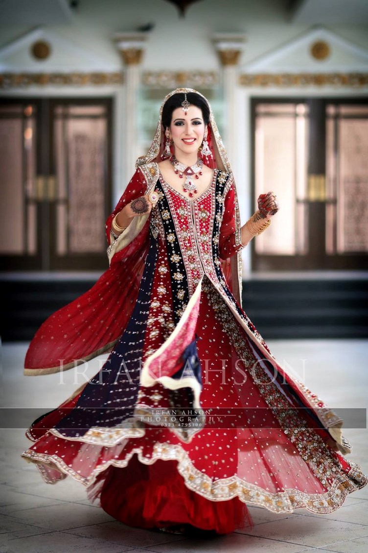 Top 10 Pakistani Red Color Bridal Dresses 2016 - Utho Jago Pakistan