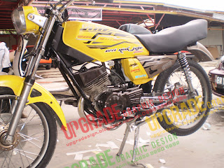 BERANI BERBEDA: CUTTING STIKER N DESIGN