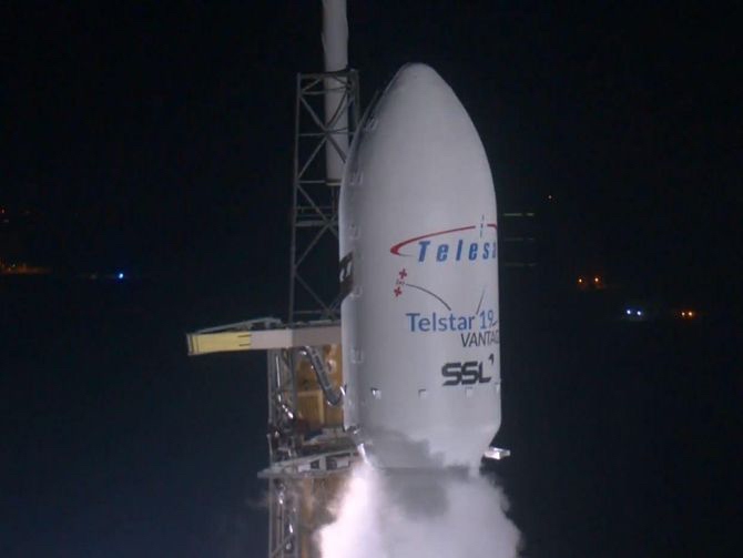 SpaceX rompe récords con su Falcon 9 SpaceX rompe récords con su Falcon 9