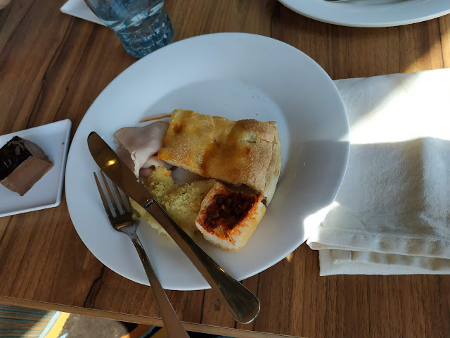 assiette repas au buffet du Costa Fortuna