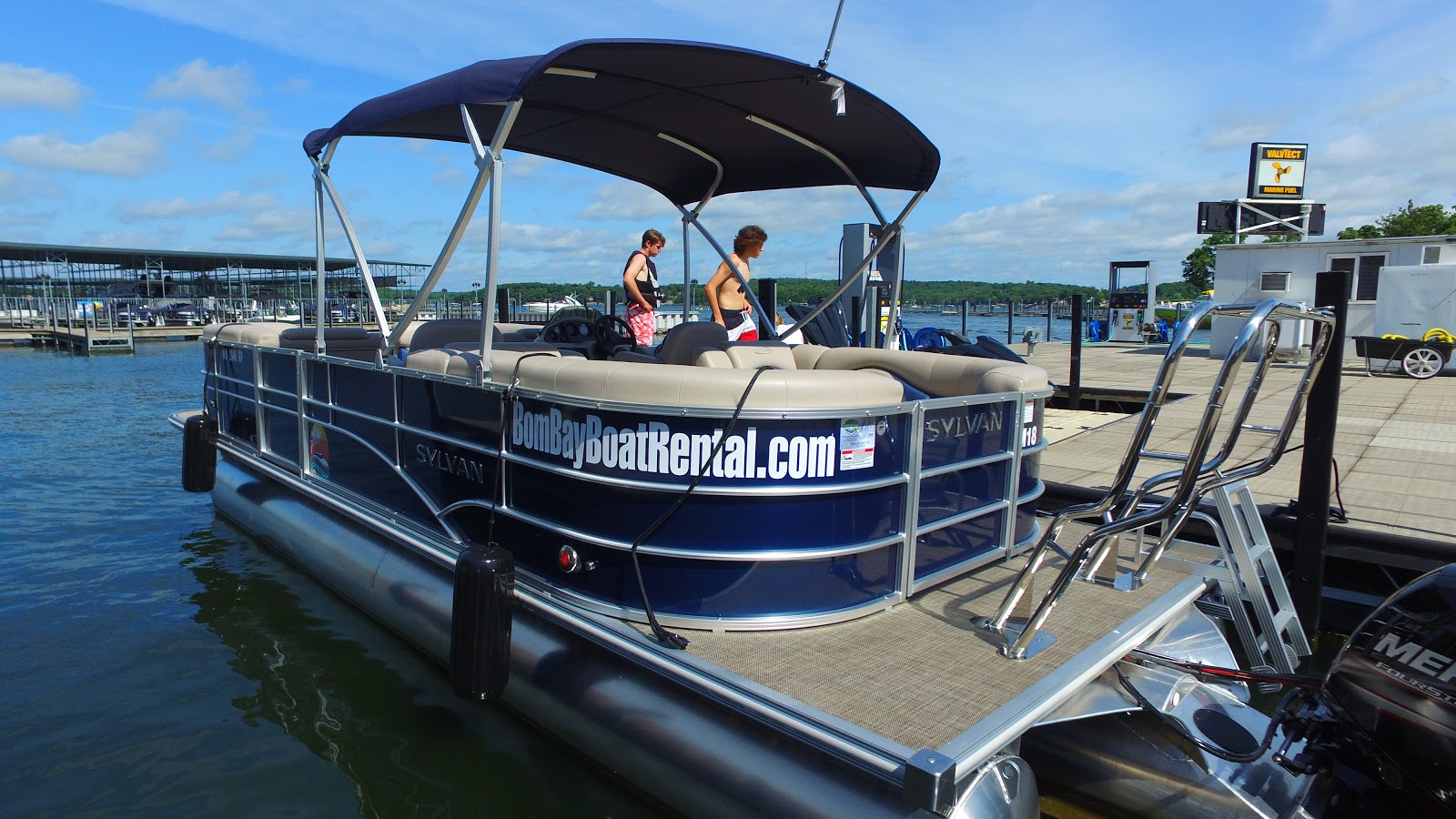BomBay Boat Rental Rave Reviews for BomBay Boat Rental Company!