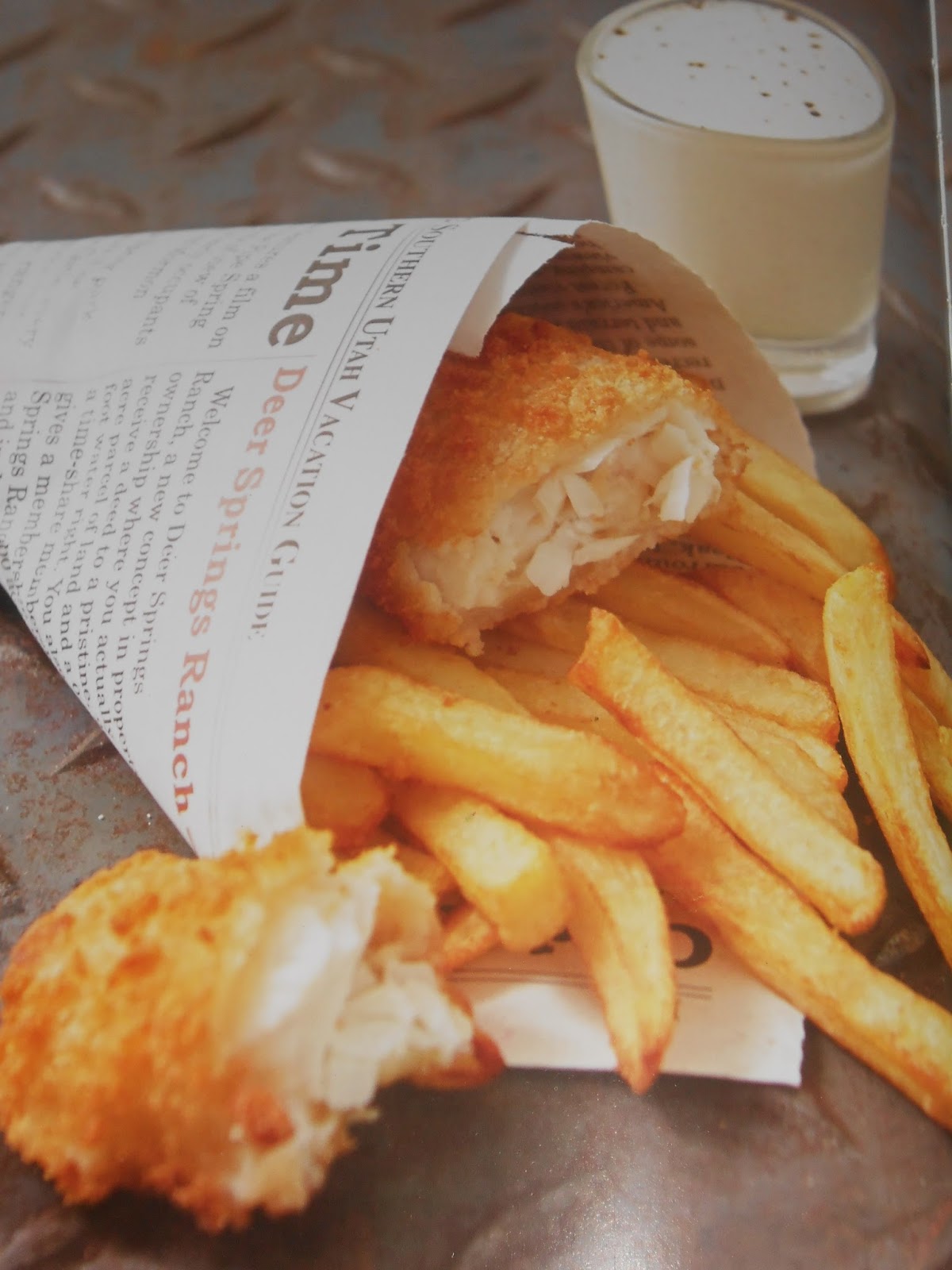 Le Chef Pierre D'Iberville Fish and chips (La cuisine des Îles