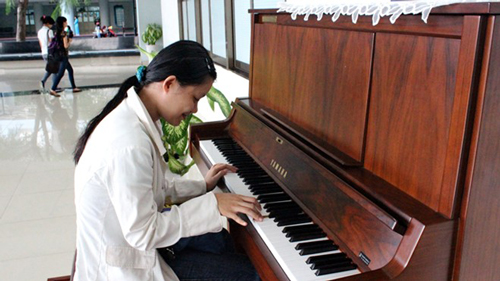 Cách khắc phục những lỗi thường gặp khi học đàn piano