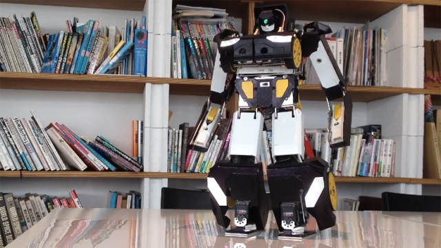 Robot Transformers di Dunia Nyata Video