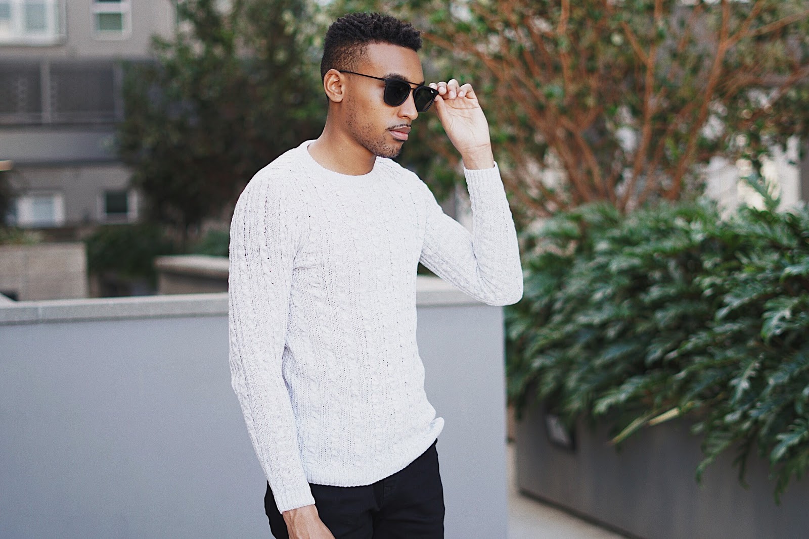 sweaters, knitwear, mens fashion blogger, how to style, for men, sweater for men, affordable, fashion guide, trends, fashion trends, 2018 winter fashion, California, la blogger, quay, asos sweater, quay sunglasses for men, quay Australia, asos shoes, asos jeans, Pinterest, ootd Inspo, cable knit sweater