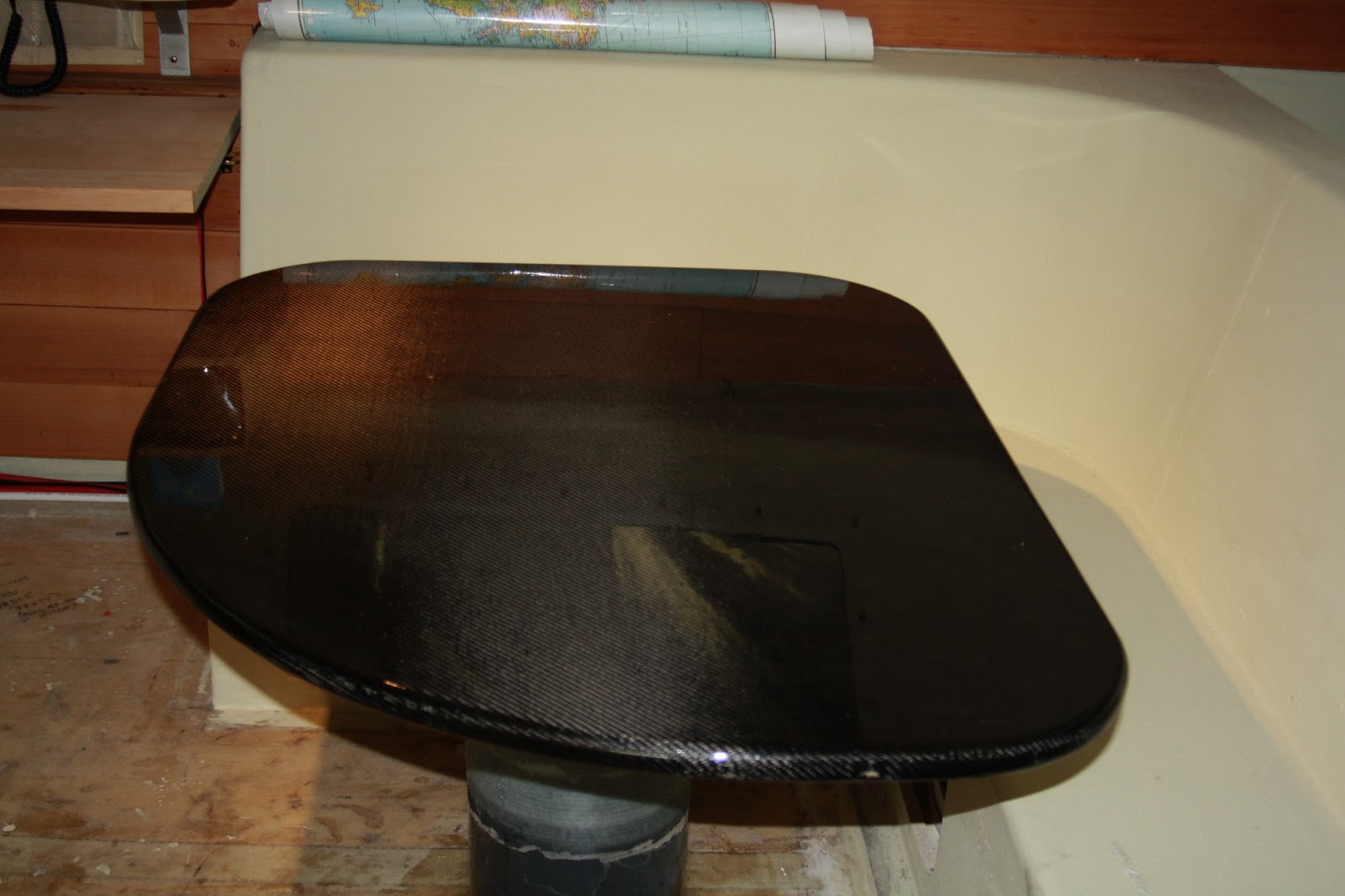 F44SC Catamaran Super lightweight carbon fiber salon table