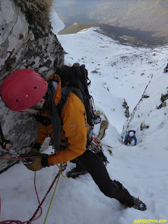 Fernando Calvo Guia de alta montaña UIAGM escaladas y ascensiones invernales en la cordillera cantabrica