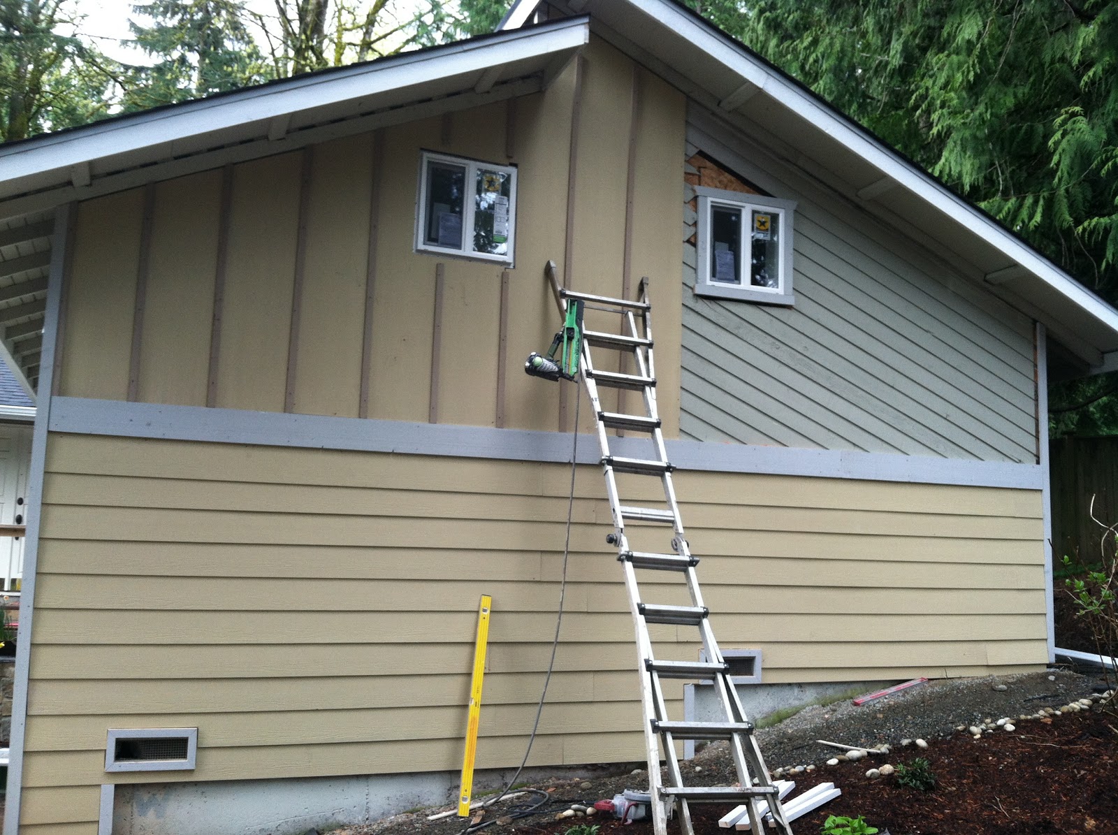 Giving A House New Life Siding and Paint Before, During and After