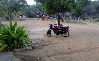 HOMEM É BALEADO EM TENTATIVA DE HOMICÍDIO EM QUEIMADAS HOMEM É BALEADO EM TENTATIVA DE HOMICÍDIO EM QUEIMADAS