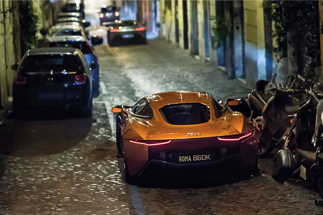 Jaguar c x75 007