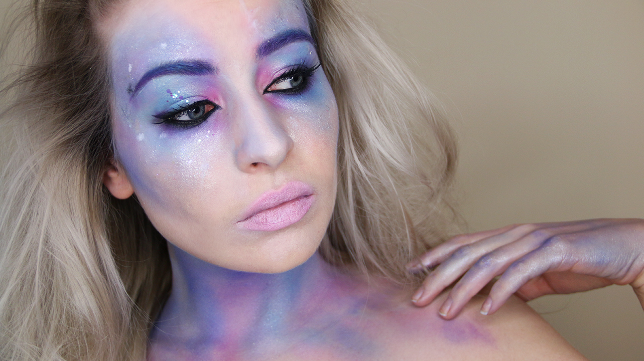 HALLOWEEN TUTORIAL: PASTEL GALAXY MAKEUP LOOK - Katie Snooks