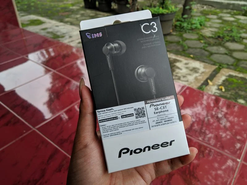 Pioneer SE-C3T Review: Desain Mewah dengan Suara Memuaskan