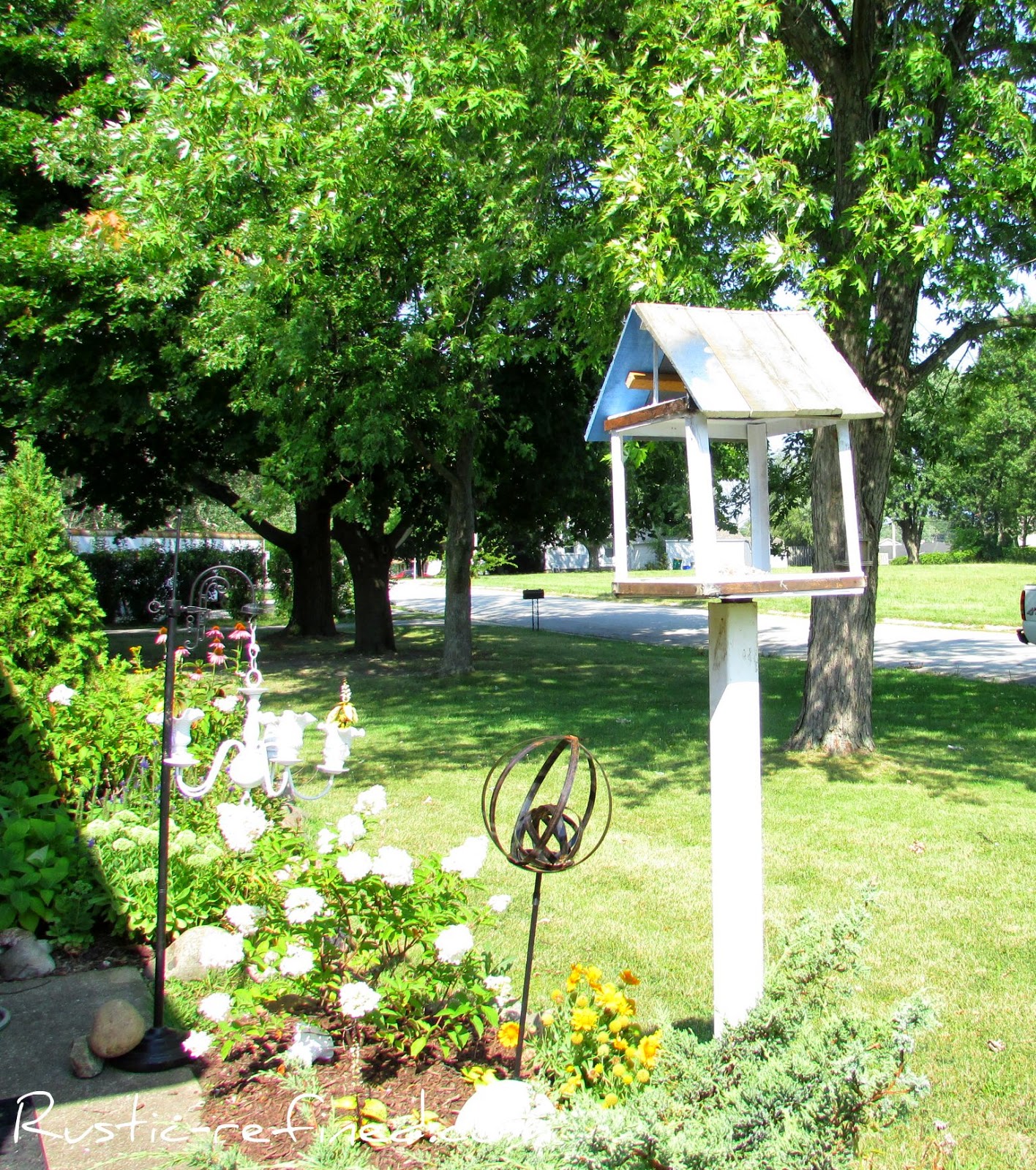 Yard Art Fest Rusty Metal Bird Feeder using metal scrap Rustic