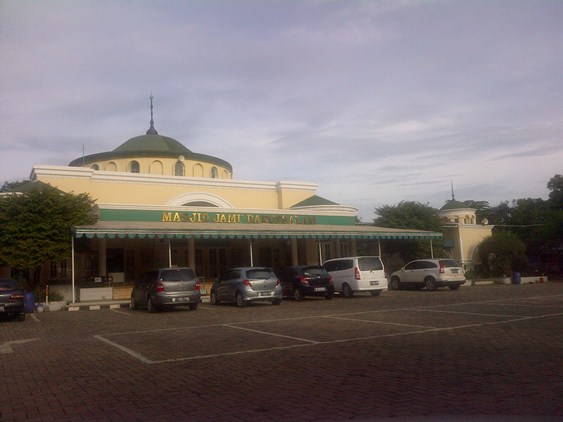 Masjid Darussalam Kota Wisata Cibubur