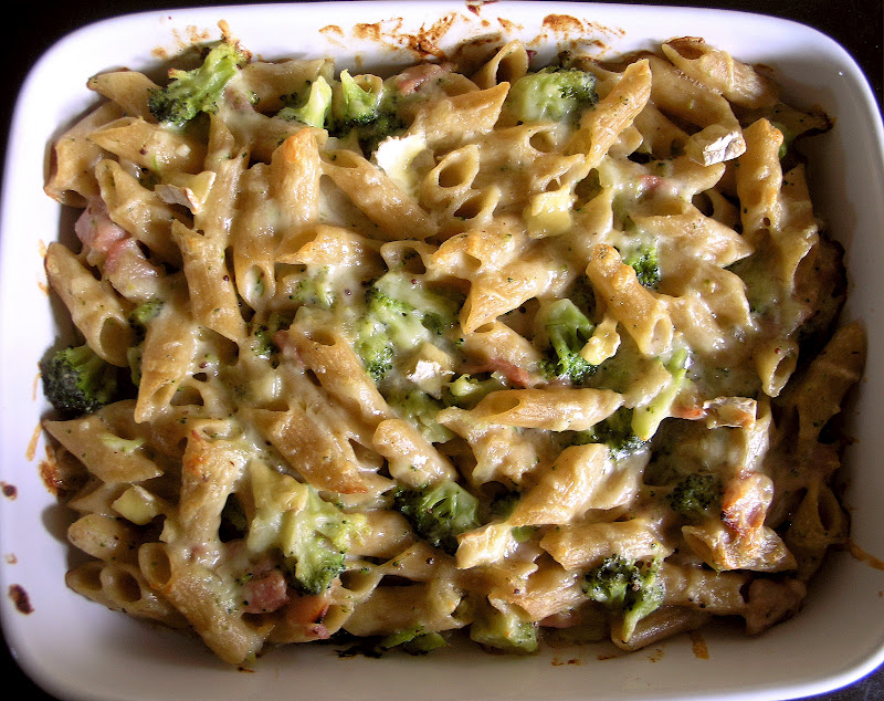 Eat Rainbow Love: Cheesy broccoli pasta bake