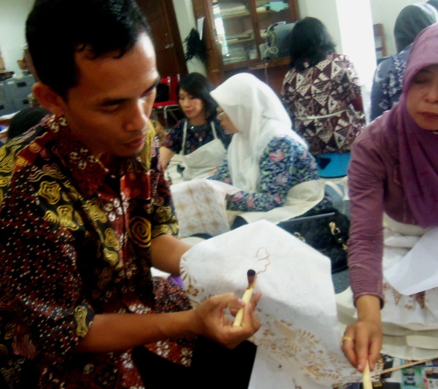 Mengenal Peralatan Membatik Kidung Kinanthi