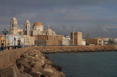 View toward Catedral, Cádiz, Spain