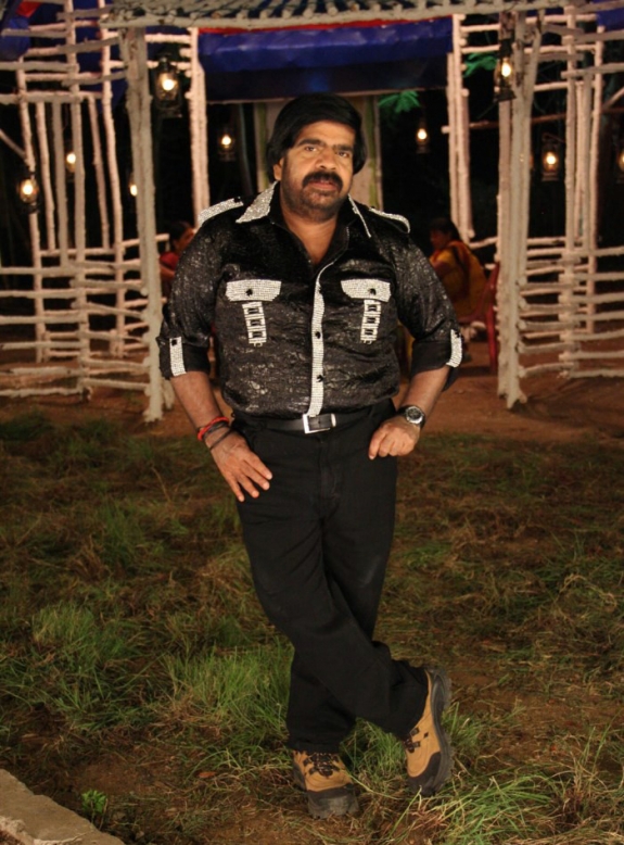 Tamil Actors Unseen Photoshoot Stills: Arya Surya Movie T Rajendran ...