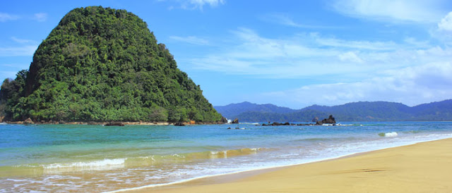 Red Island or Pulau Merah Tour | enjoy the beuty red island beach Read Island Beach Banyuwangi has familiar with the hill on middle of the sea, has been tourist attraction come to banyuwangi east java special to Red Island of Banyuwangi java.