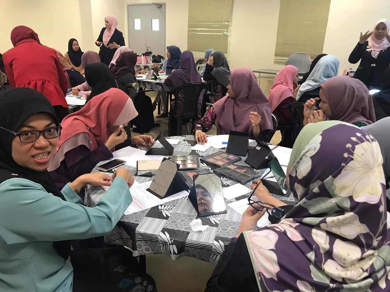 Unleash your inner glow Grooming & Makeup Lesson UiTM Puncak Alam