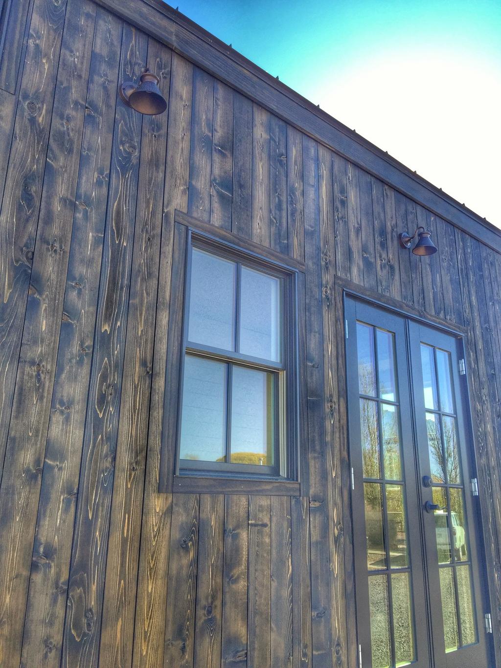 TINY HOUSE TOWN Montrose Tiny House (178 Sq Ft)