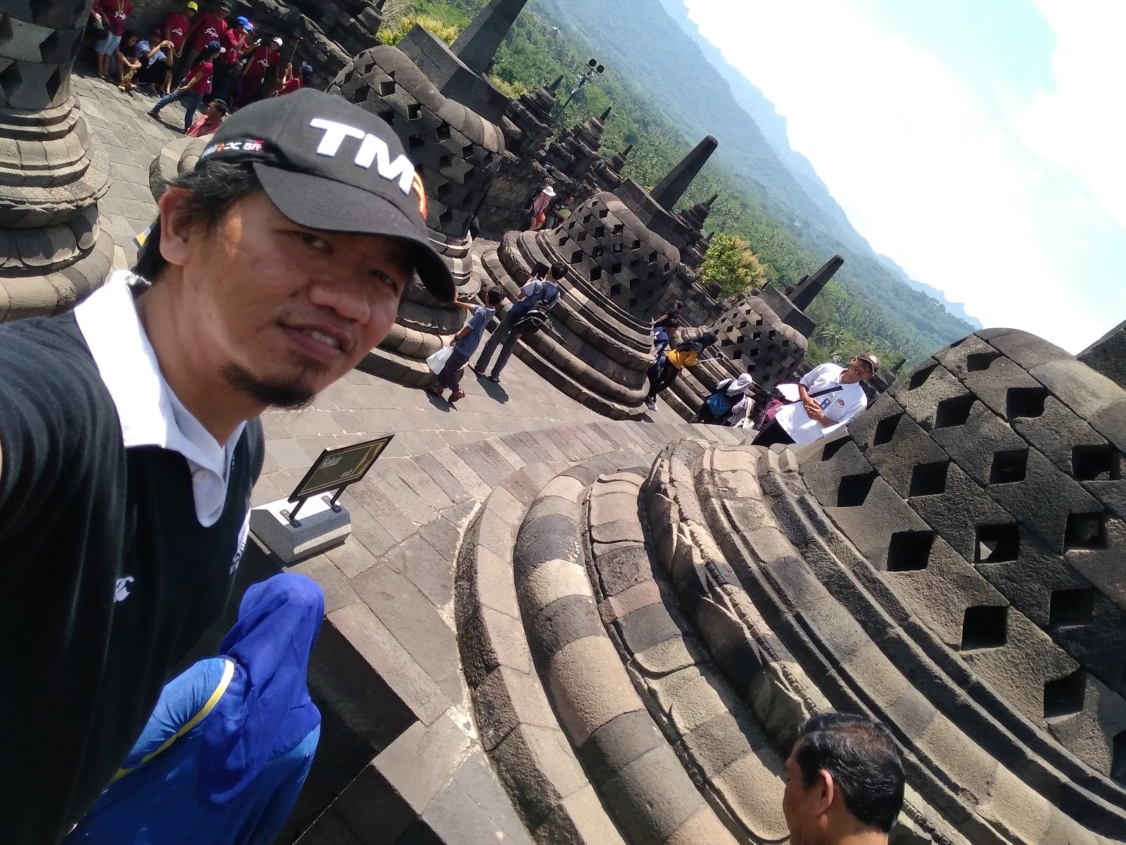 WISATA MUSLIM KE CANDI BOROBUDUR DAN CANDI PRAMBANAN, PAKET WISATA
