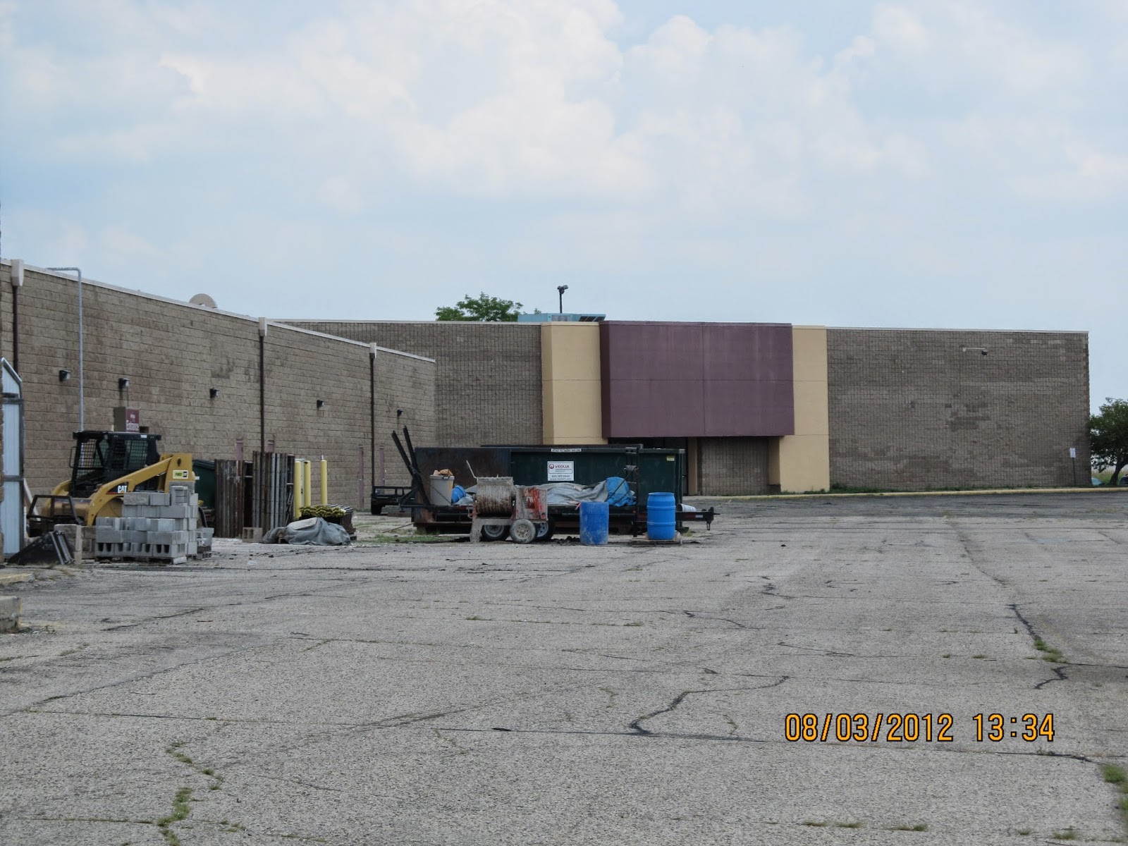 Trip to the Mall Heritage Village(Beaver Dam Mall) (Beaver Dam, WI)