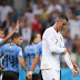 Cavani faz dois, Uruguai vence e elimina Ronaldo da Copa do Mundo