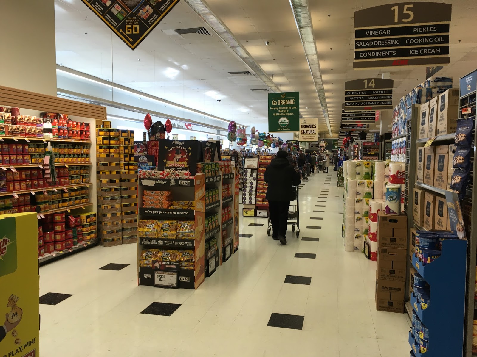 TOUR Acme Saddle Brook, NJ