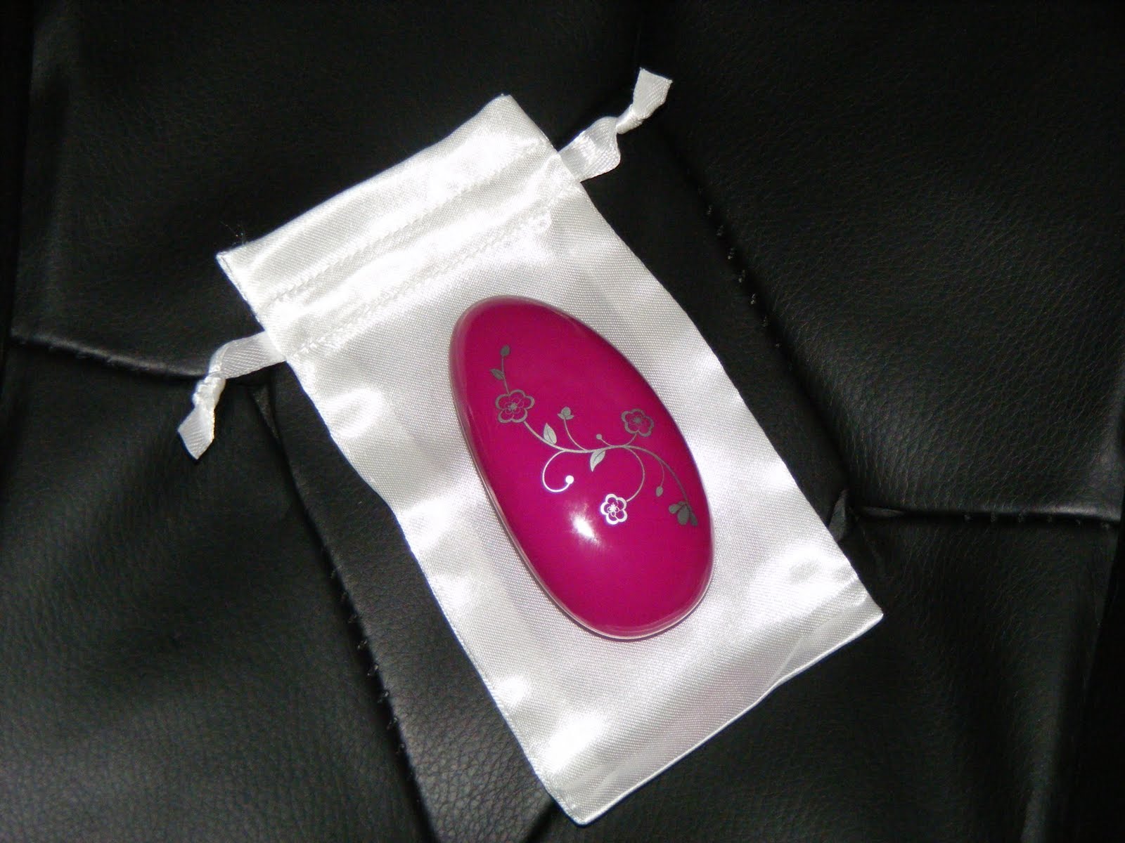 Shelly's Toy Box Nea by Lelo