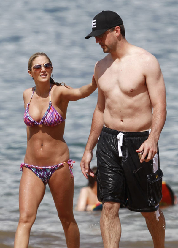 The Football Soccer: Aaron Rodgers Girlfriend Destiny Newton Bikini