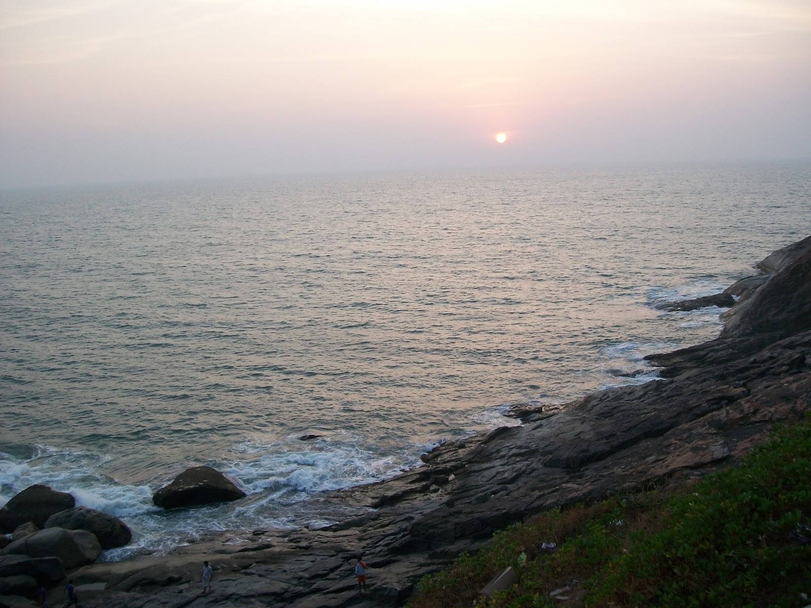 water dancing droplet speakers