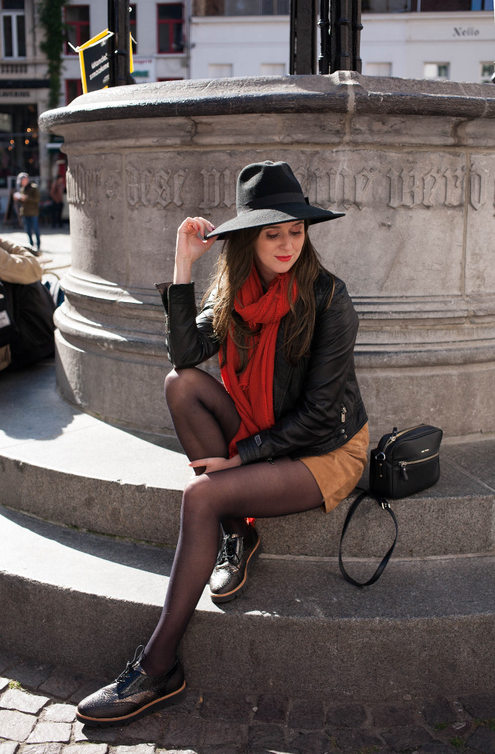 Outfit: wide brim hat, Softwaves brogues