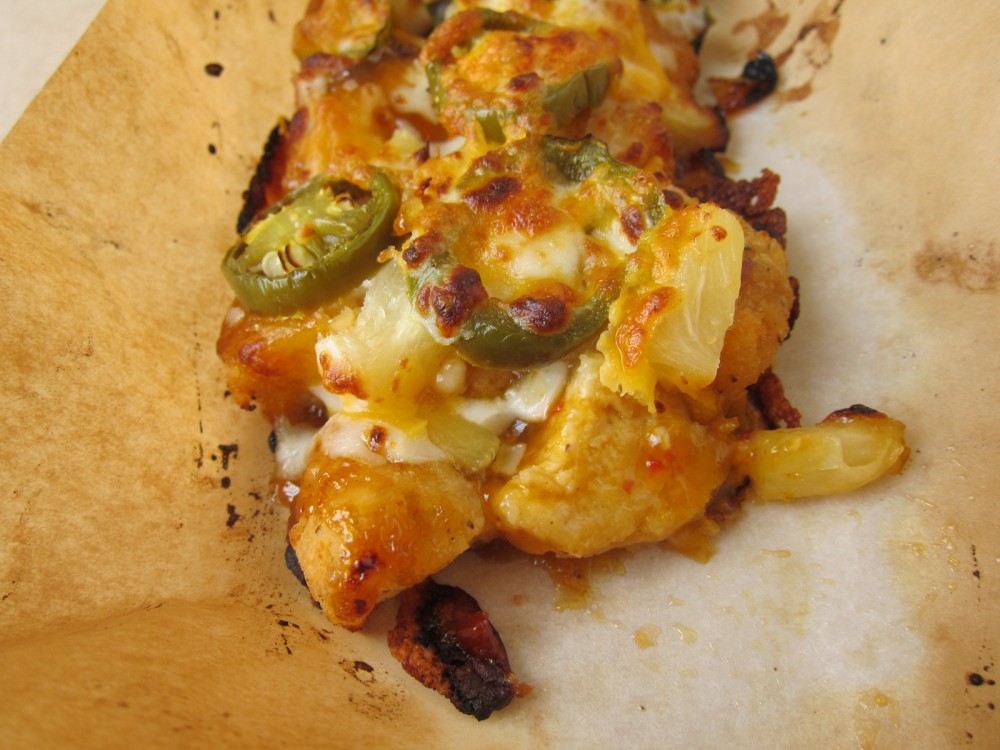 Review Domino's Spicy JalapenoPineapple Specialty Chicken