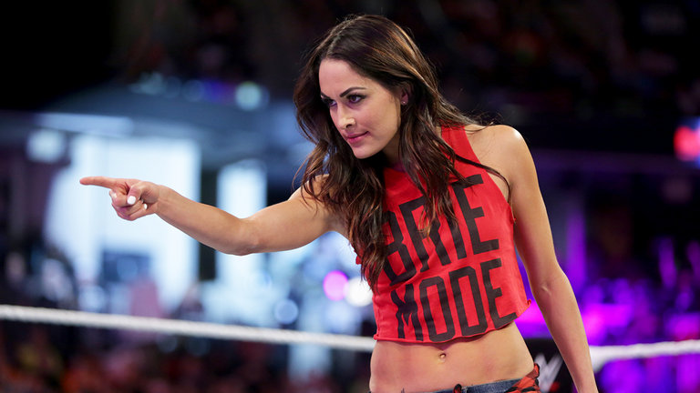 Geo TV Maza: Brie Bella Body Weight Height Shoe & Bra Size Stats