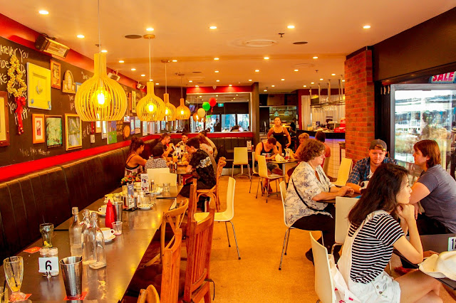 Charlie's Cafe & Bar @ Surfers Paradise, Gold Coast, Queensland, Australia 黃金海岸 澳洲澳大利亞 昆士蘭