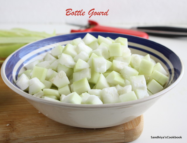 Sandhiya s Cookbook How To Clean Cut Bottle Gourd Sorekkai