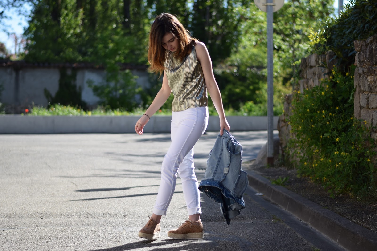 plateforme top metallisé veste jean mango stradivarius mango espadrille