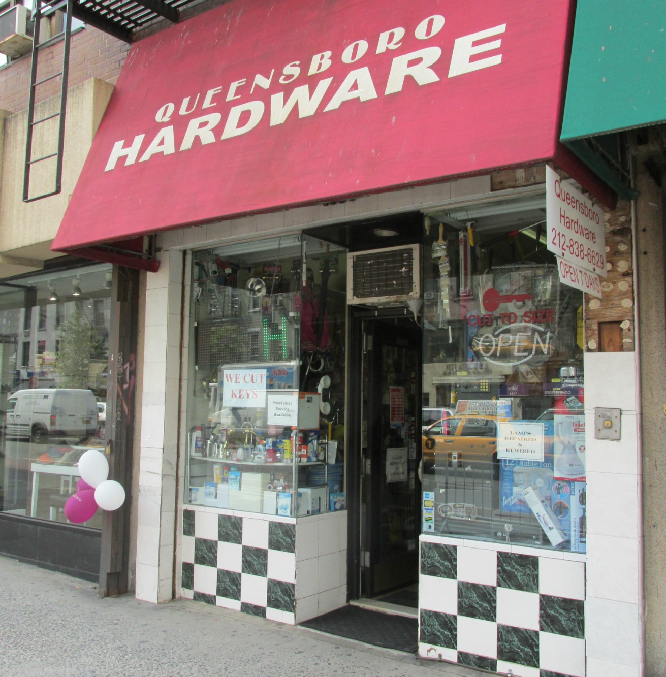 Midtown Blogger/Manhattan Valley Follies Queensboro Hardware
