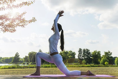 Easy Poses of Yoga for Slim Body Easy Poses of Yoga for Slim Body