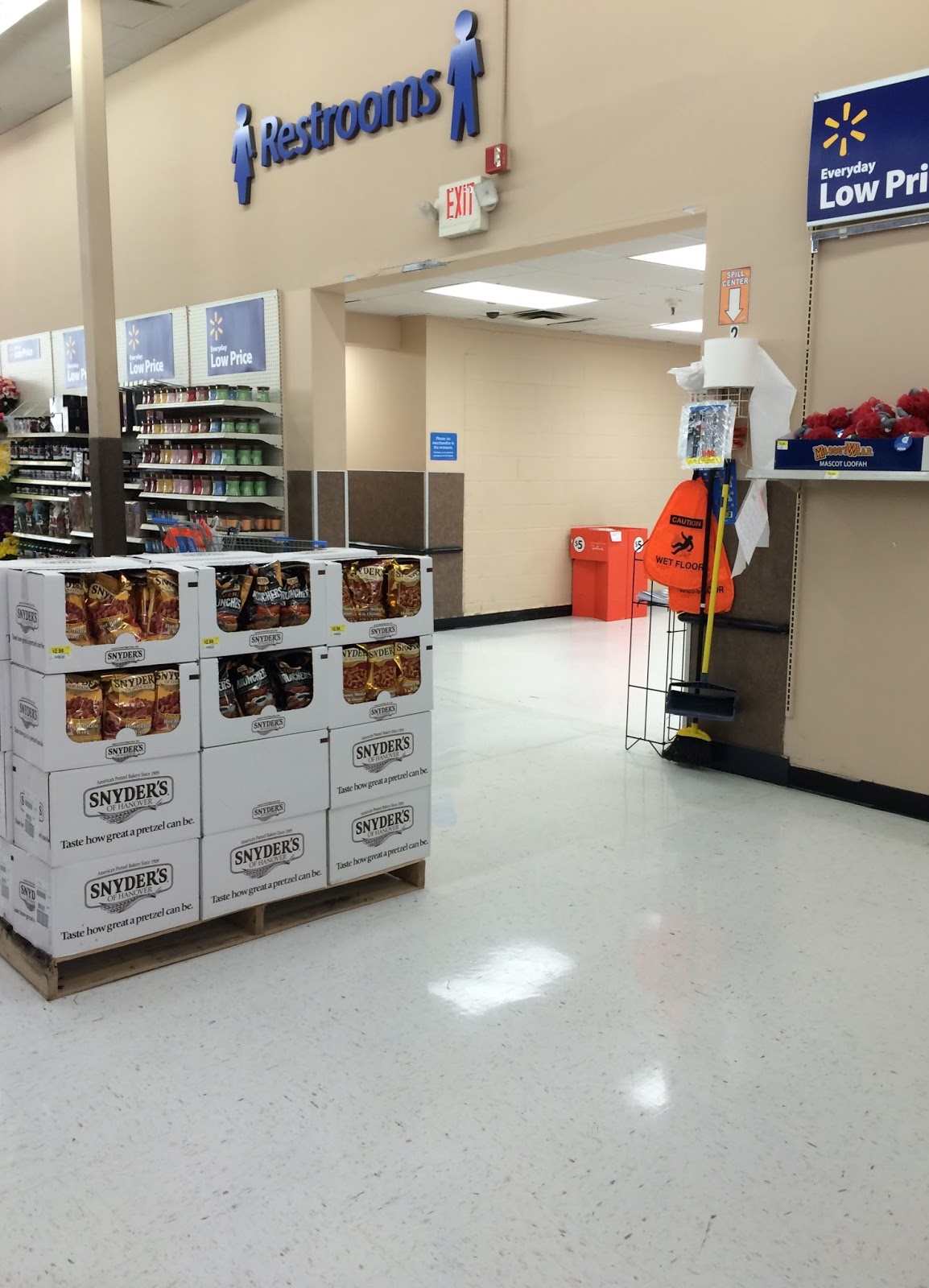 Dead and Dying retail The story of a WalMart inside a Kmart in