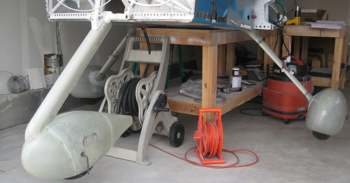 E's Van's RV14A Finish Tricycle Landing Gear and Wheel Fairings.