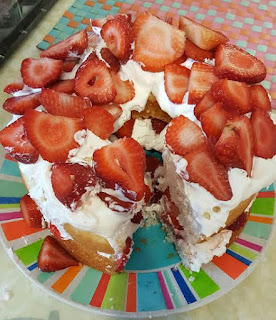 Strawberry Angel Food Cake